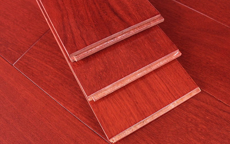 檀木實(shí)木地板適合安裝的環(huán)境是哪里？