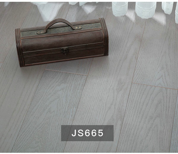 家用地板選多層實(shí)木復(fù)合地板還是強(qiáng)化地板，哪種好？太多人選錯了