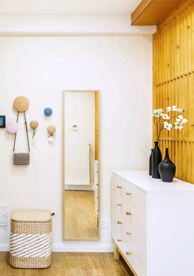 隔斷鞋柜裝修效果圖_客廳鞋柜隔斷裝修效果圖_玄關鞋柜隔斷裝修效果圖