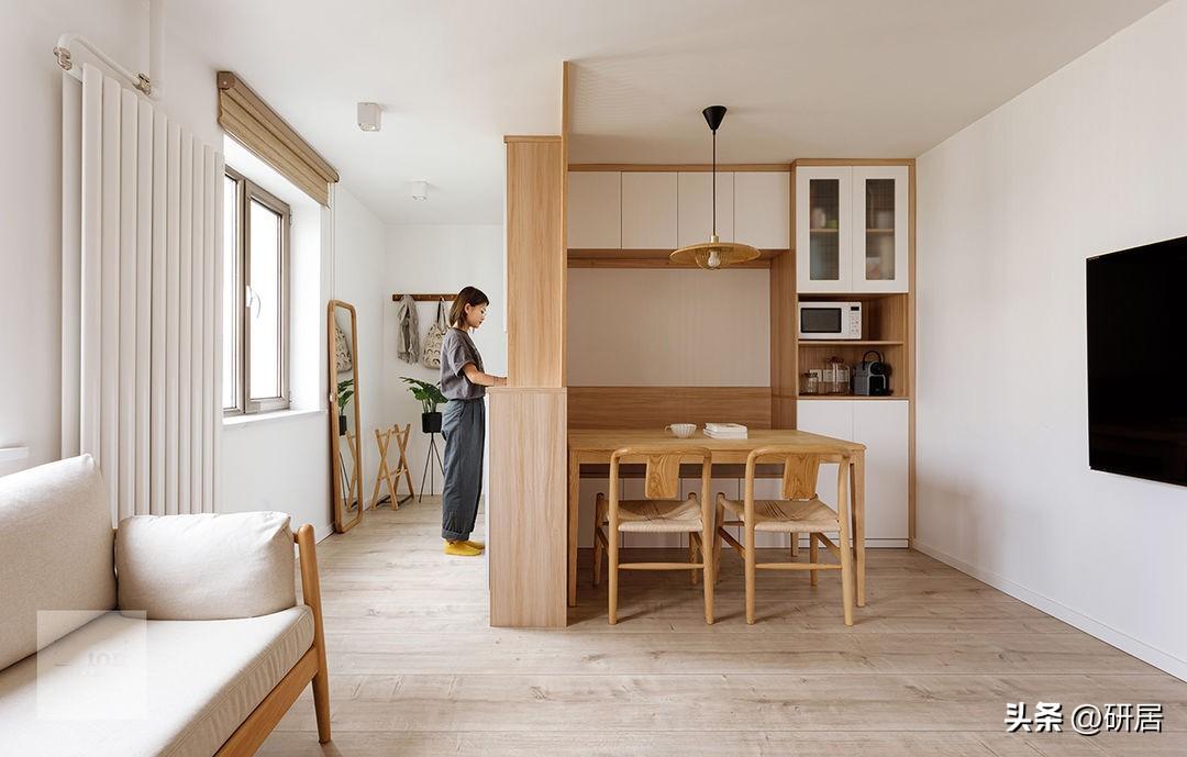 這套小戶型改造太絕了，換入戶門的方向，大量收納，還很溫暖明亮