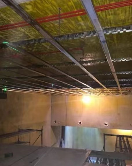 樓下先裝修樓上后裝修防水_寫(xiě)字樓裝修_握手樓怎么裝修