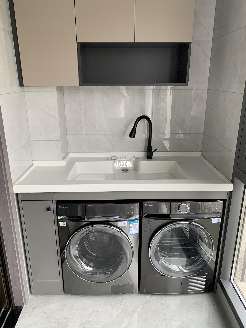 陽(yáng)臺(tái)廚房裝修效果圖_露天陽(yáng)臺(tái)裝修_陽(yáng)臺(tái)裝修