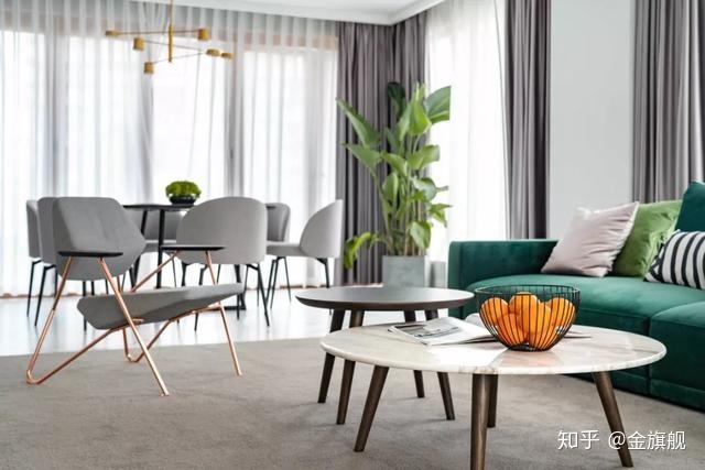 裝修現(xiàn)代簡約風格_現(xiàn)代簡約裝修風格_現(xiàn)代簡約風格裝修效果圖客廳