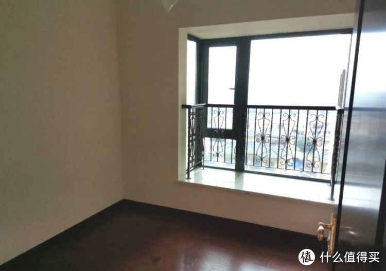 首付10萬入手的單身公寓，51㎡一室一廳恒大精裝房，月供1200元